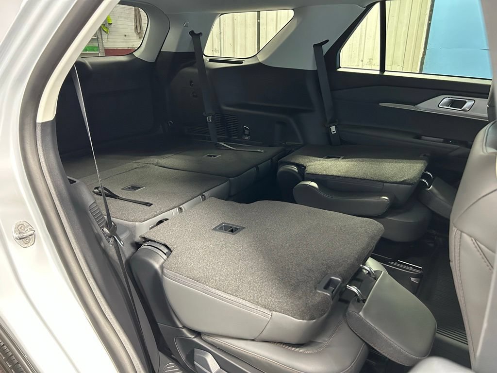 New 2026 Ford Explorer Active w/ Active Comfort Package AWD/4WD image 48