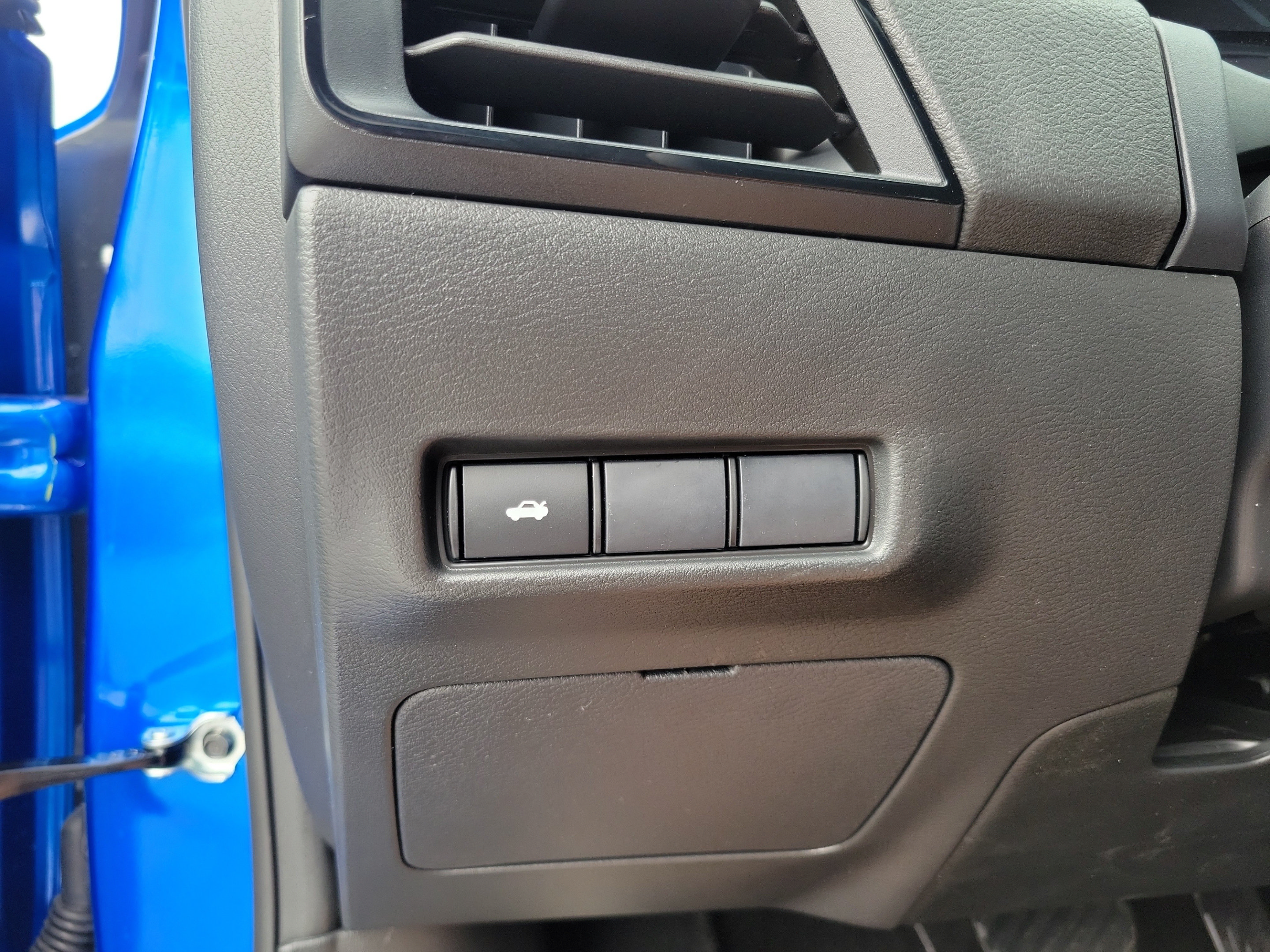 New 2027 Nissan Sentra SR w/ Floor Mat Package FWD image 19