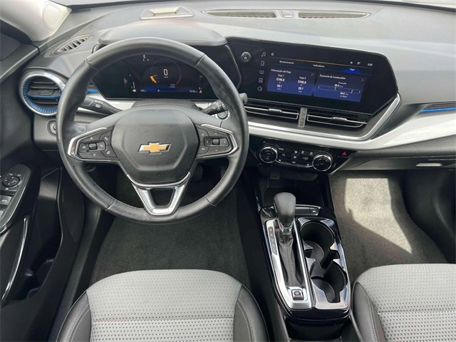 Used 2024 Chevrolet Trax LT w/ Driver Confidence Package image 13