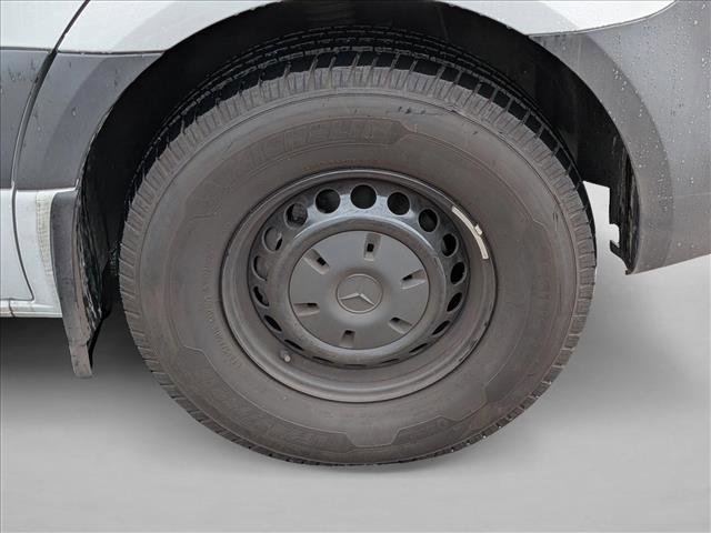 Used 2024 Mercedes-Benz Sprinter 2500 w/ Acoustic Package image 19