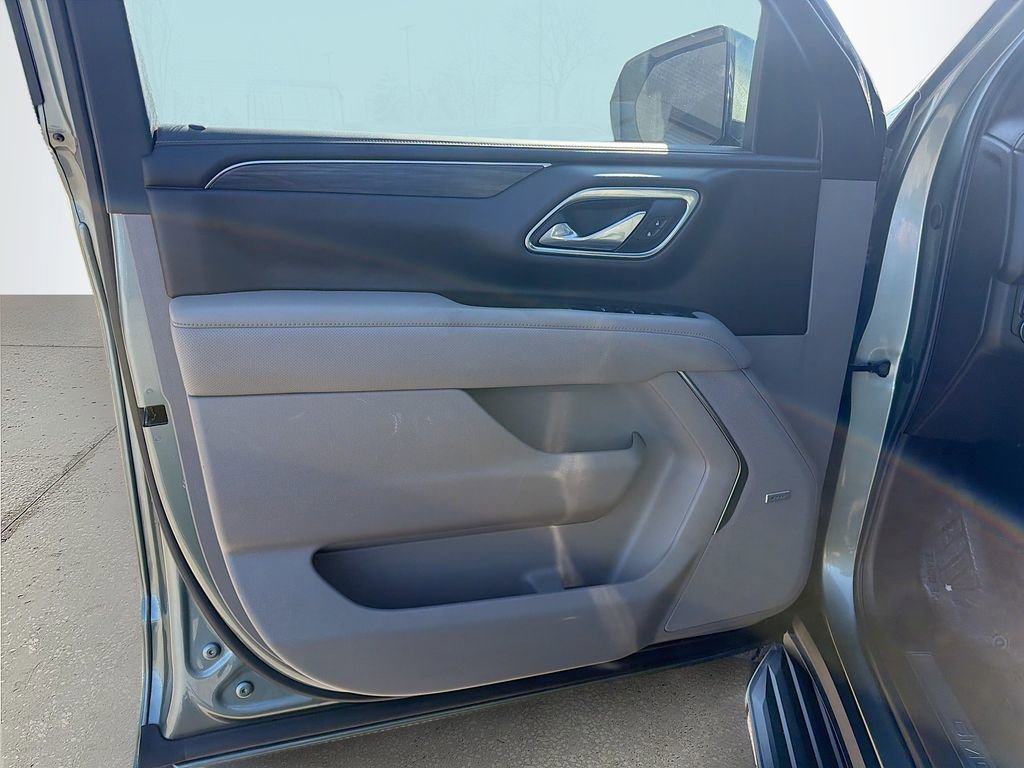 Used 2024 GMC Yukon SLT image 23