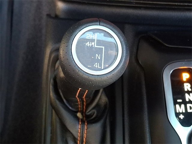 Used 2023 Jeep Gladiator Mojave w/ Cold Weather Group image 25