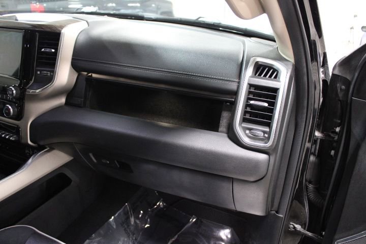 Used 2019 RAM 1500 Laramie image 23