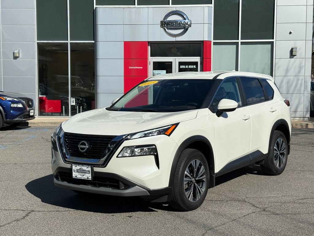 Used 2023 Nissan Rogue SV AWD/4WD image 1