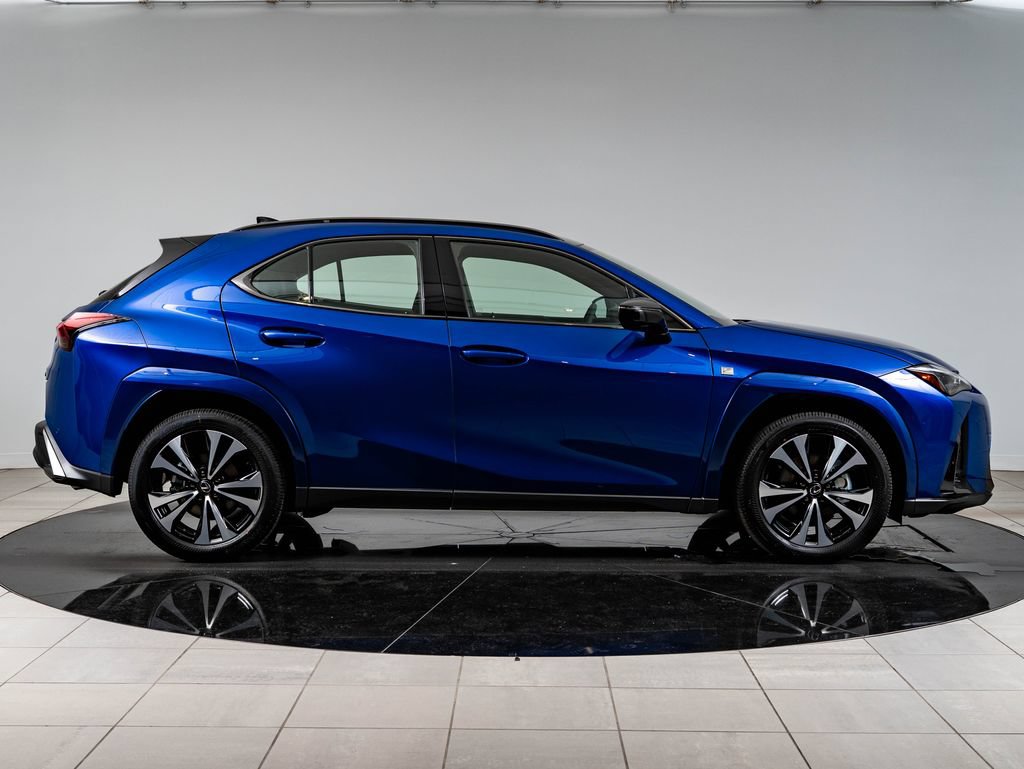 New 2026 Lexus UX 300h AWD image 11