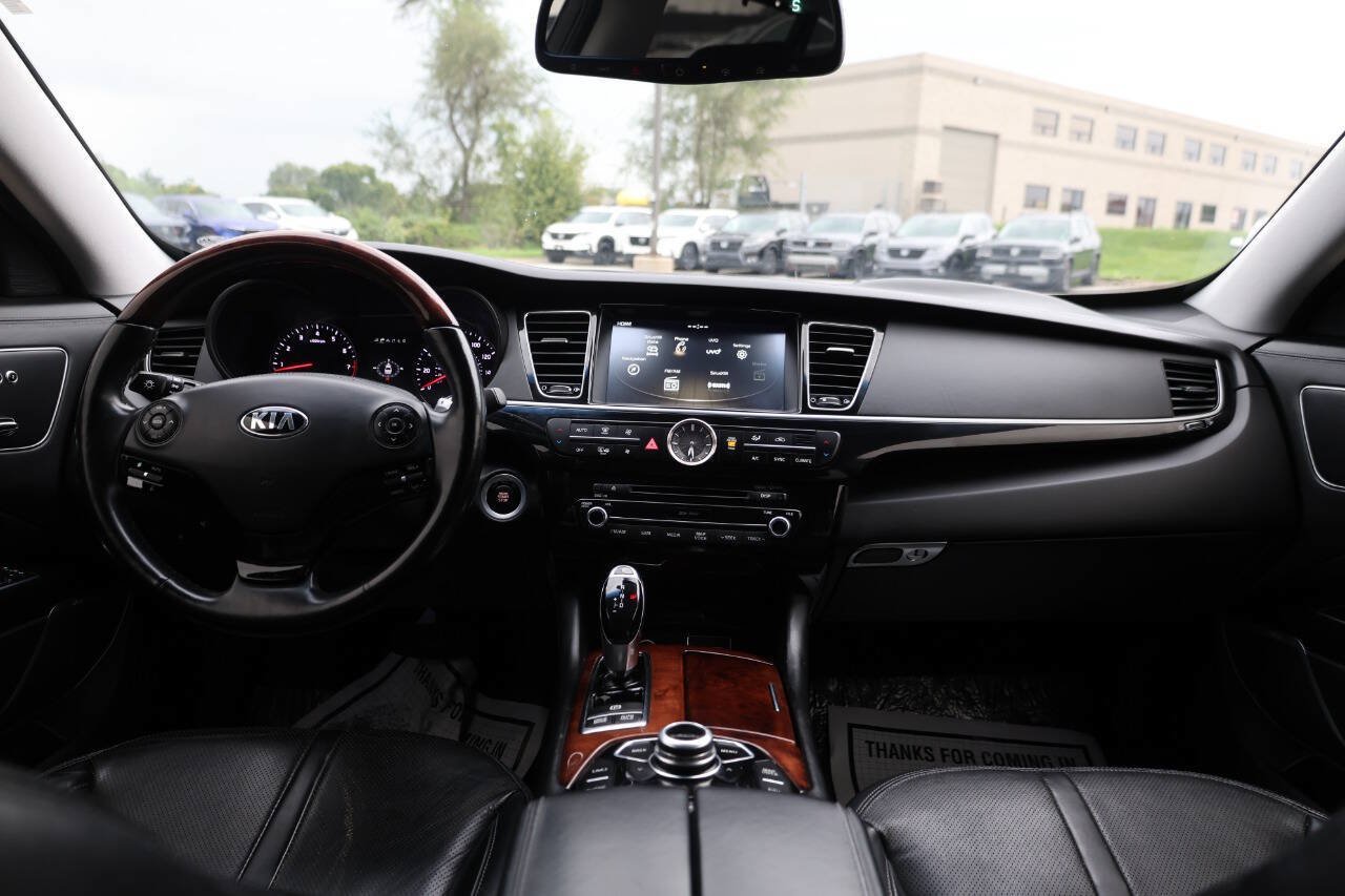Used 2016 Kia K900 Luxury RWD image 14