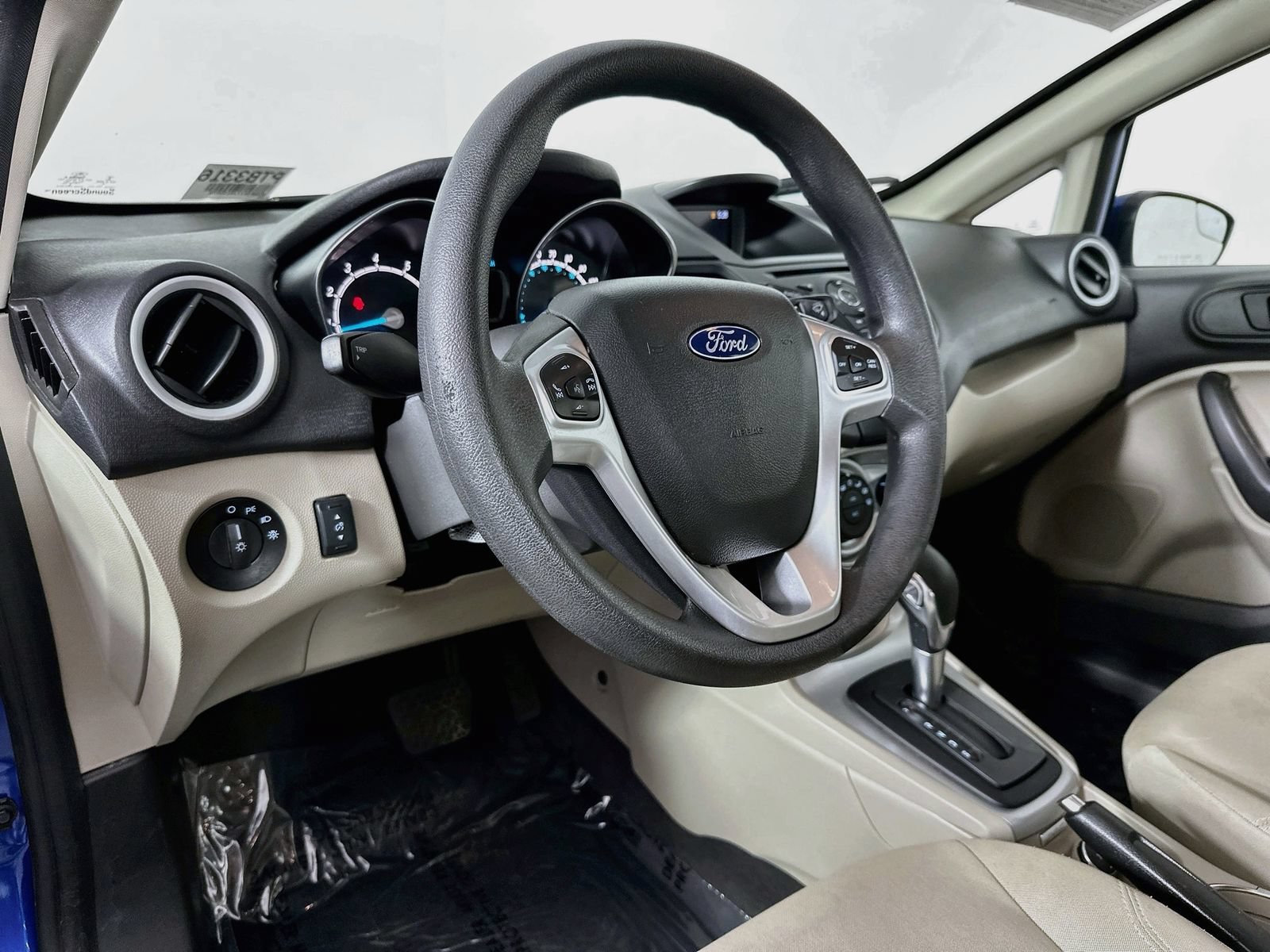 Used 2018 Ford Fiesta SE FWD image 9