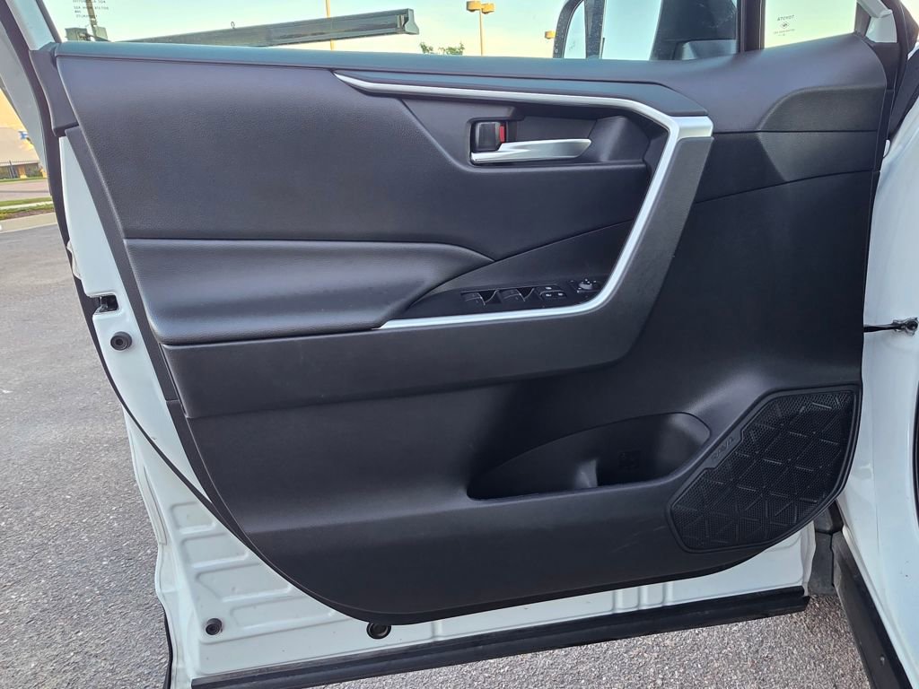 Used 2024 Toyota RAV4 XLE image 26