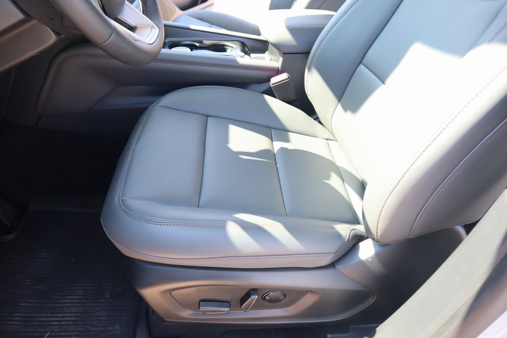 New 2025 Ford Explorer Active w/ Active Comfort Package image 12