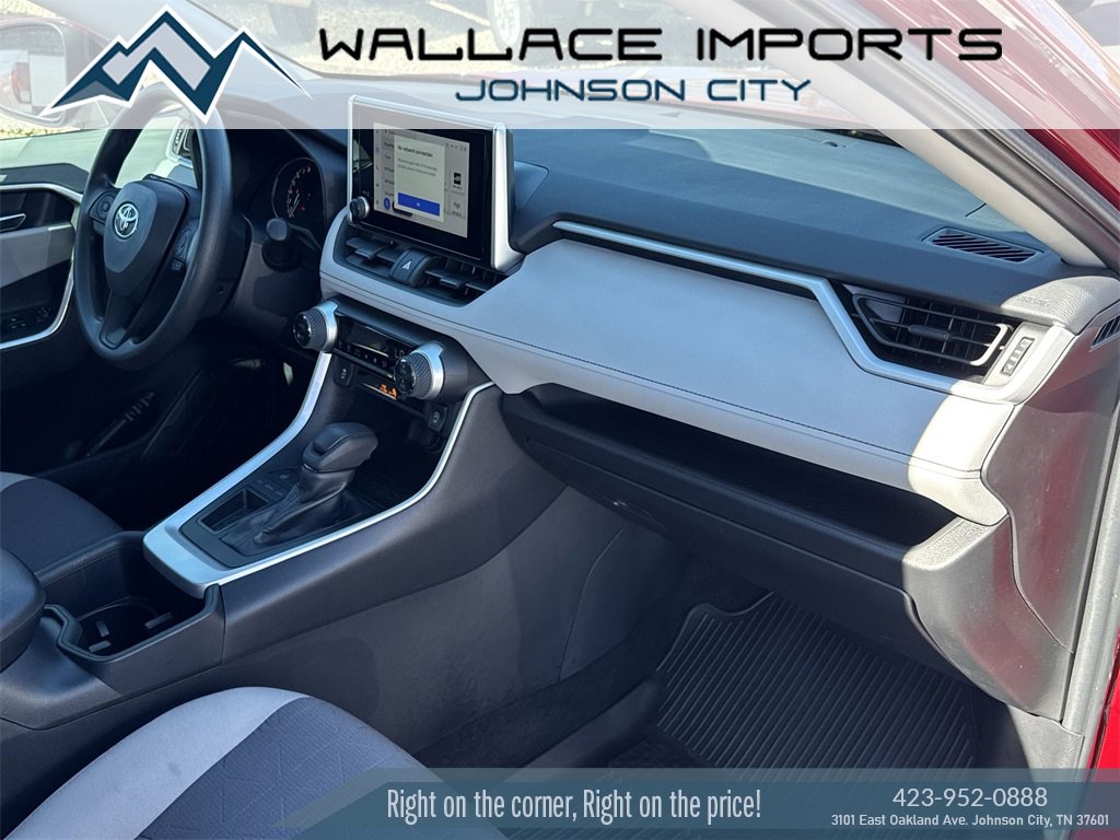Used 2023 Toyota RAV4 XLE image 14