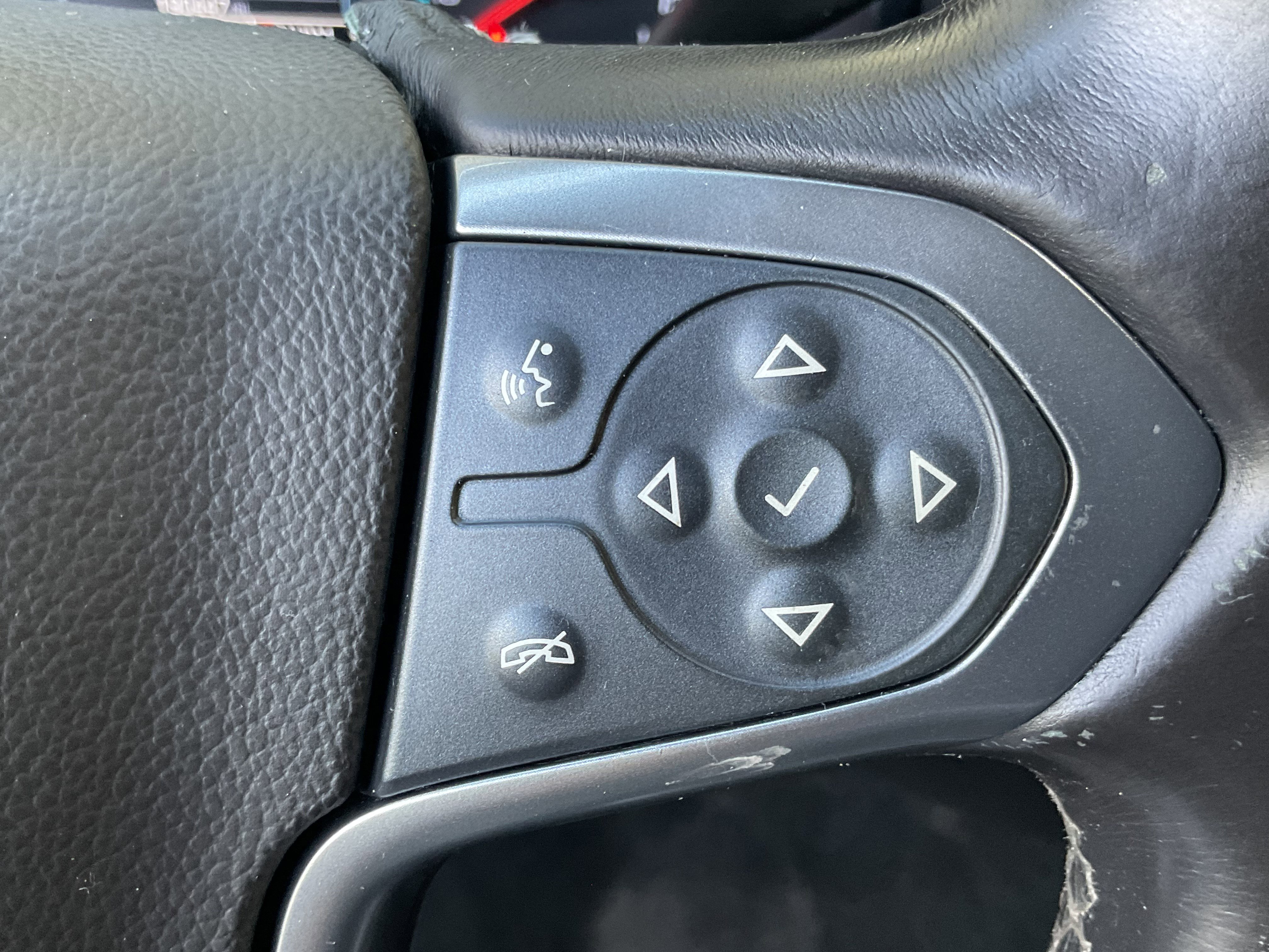 Used 2015 Chevrolet Silverado 2500 LT AWD/4WD image 32