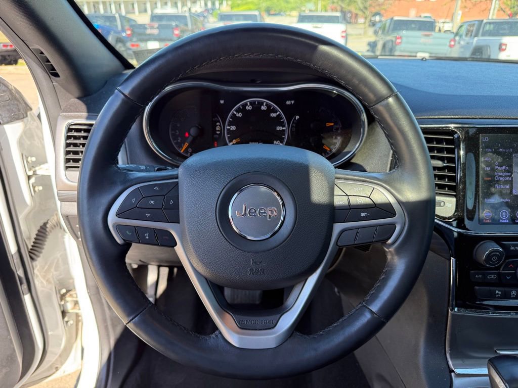 Used 2019 Jeep Grand Cherokee Altitude image 14