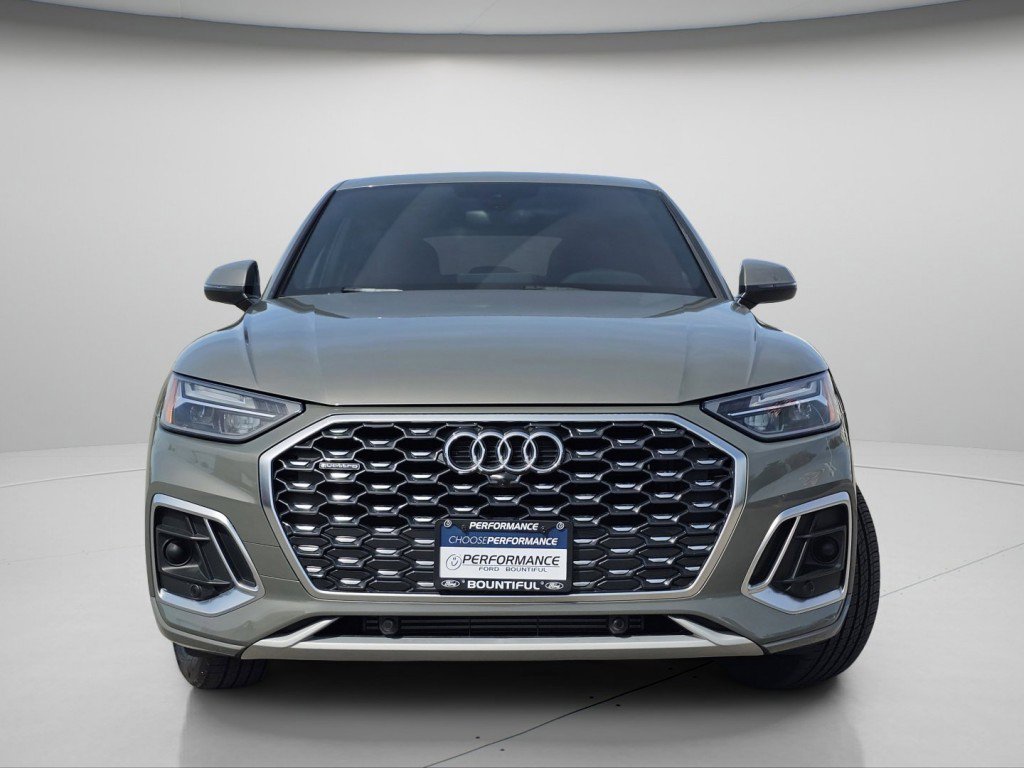 Used 2023 Audi Q5 2.0T Premium w/ Convenience Package AWD/4WD image 3