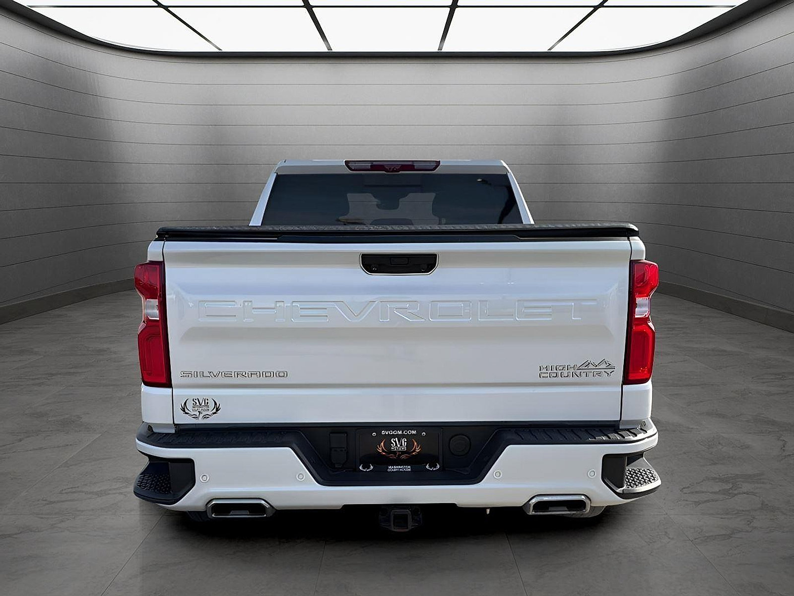 Used 2022 Chevrolet Silverado 1500 High Country w/ High Country Premium Package AWD/4WD video 2