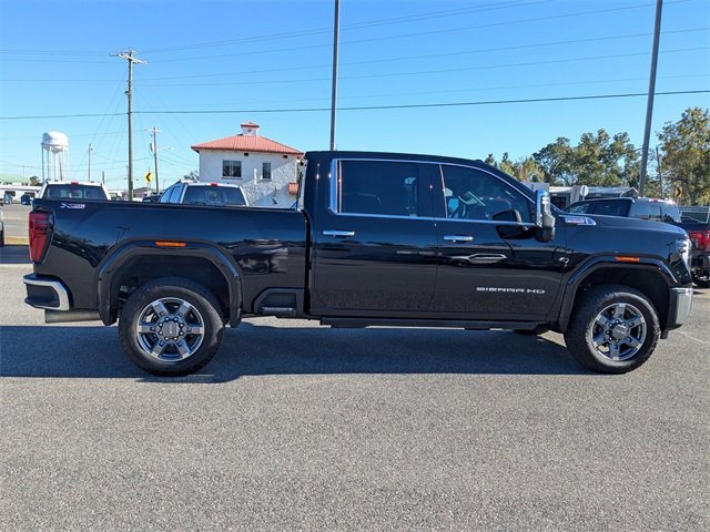 Used 2025 GMC Sierra 2500 SLT w/ SLT Premium Package image 3