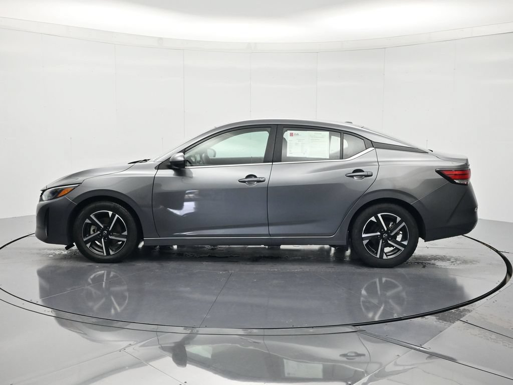 Used 2024 Nissan Sentra SV FWD image 8