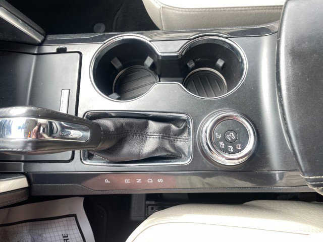 Used 2019 Ford Explorer Platinum image 39