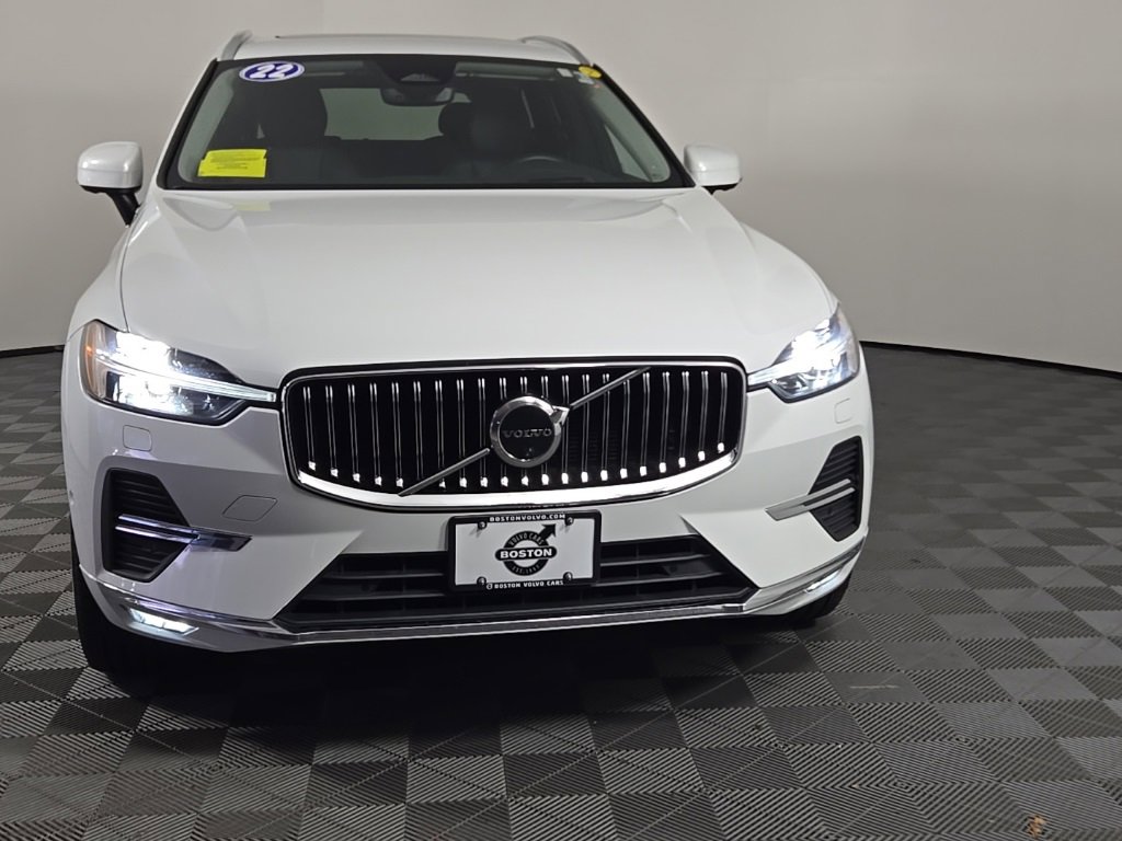 Certified 2022 Volvo XC60 B5 Inscription w/ Advanced Package image 4