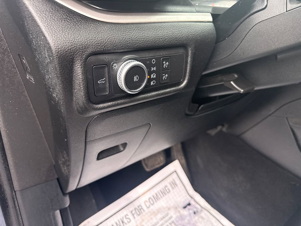 Used 2021 Ford Explorer XLT w/ Equipment Group 202A image 30