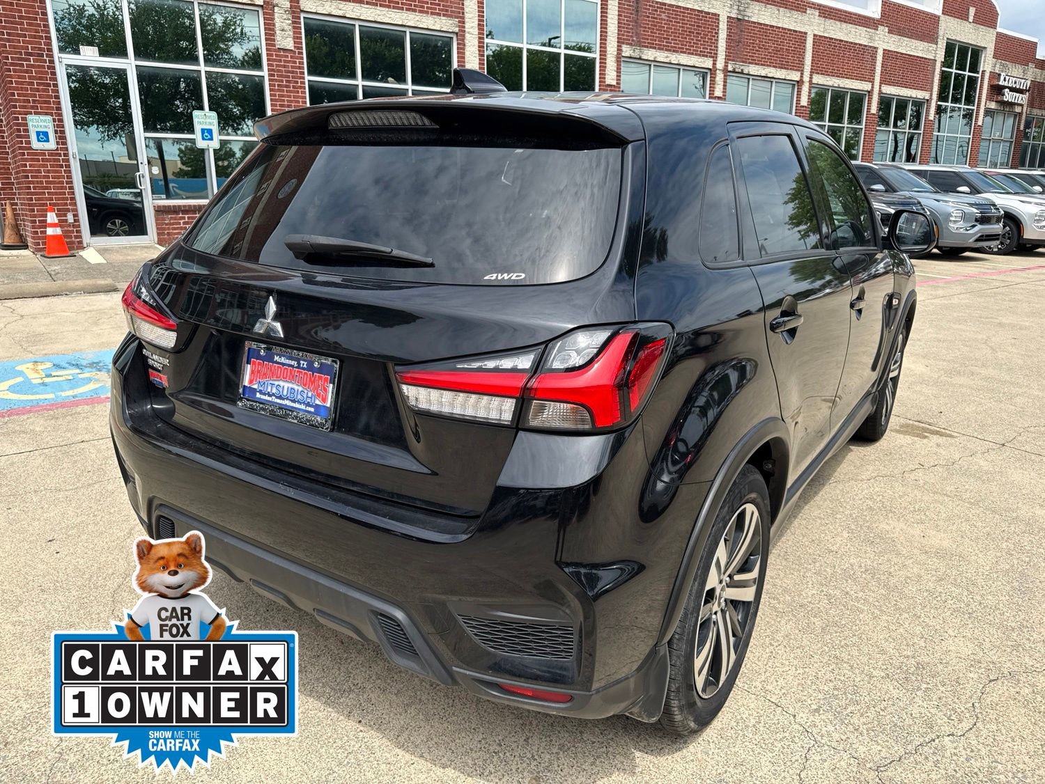 Used 2023 Mitsubishi Outlander Sport AWD image 3