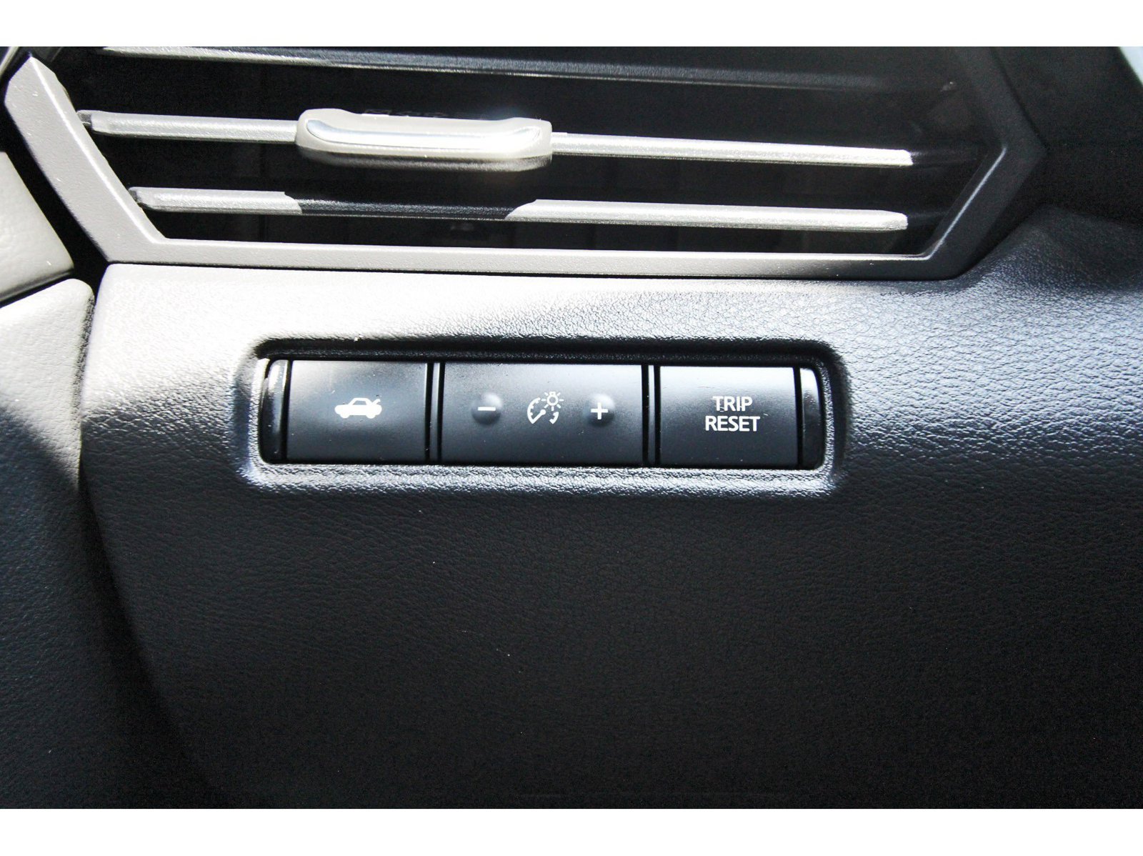 Used 2020 Nissan Altima 2.5 SR FWD image 23