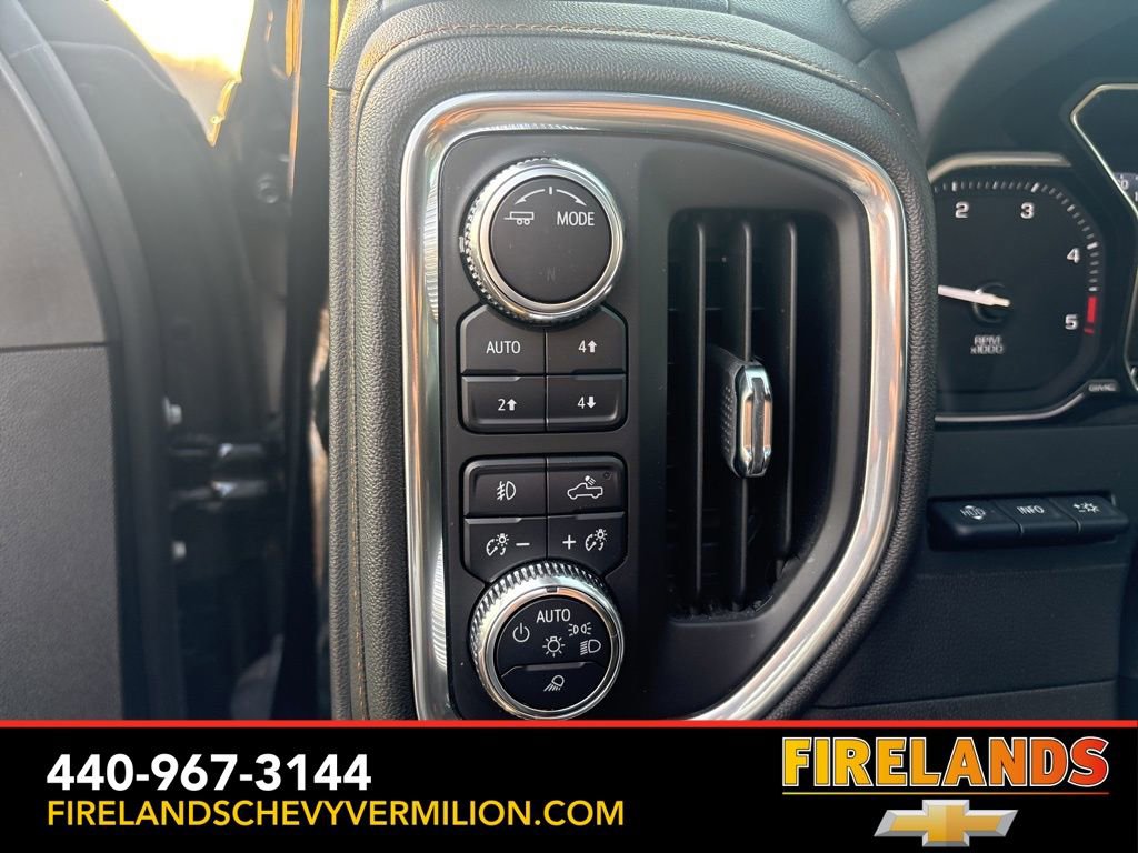 Certified 2022 GMC Sierra 2500 AT4 w/ AT4 Premium Plus Package image 18