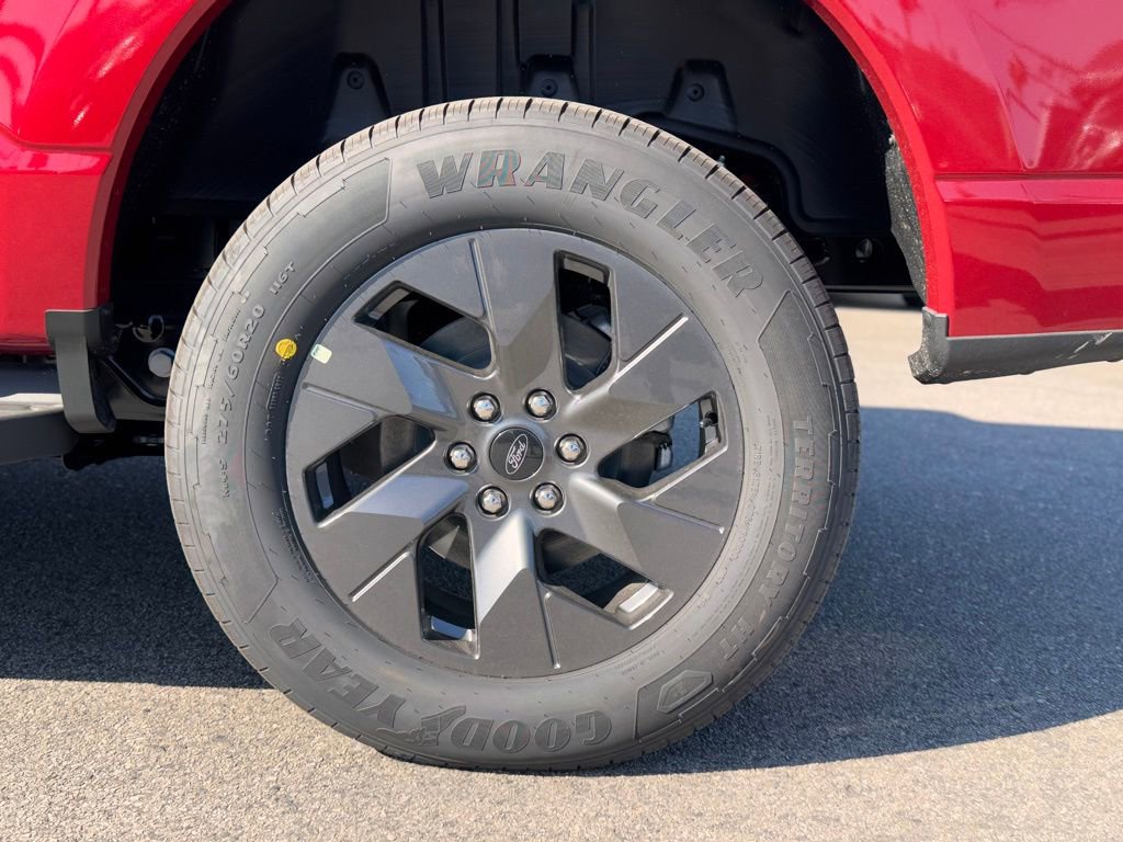 New 2025 Ford F150 Lightning Lariat image 14