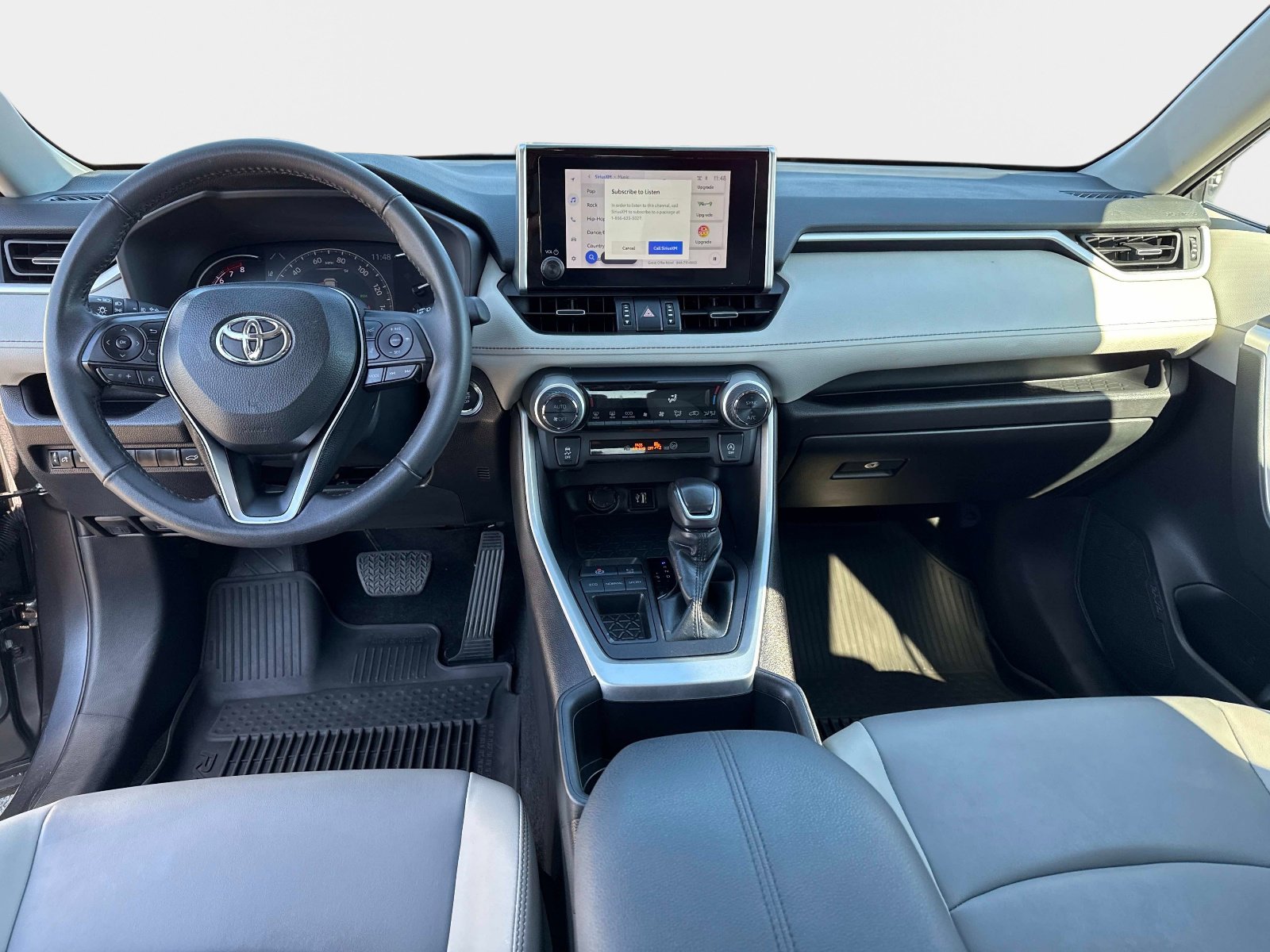 Used 2024 Toyota RAV4 XLE Premium image 18