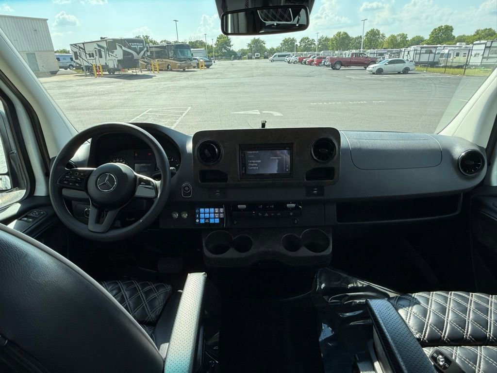 Used 2019 Mercedes-Benz Sprinter 170 w/ Driver Convenience Package image 24