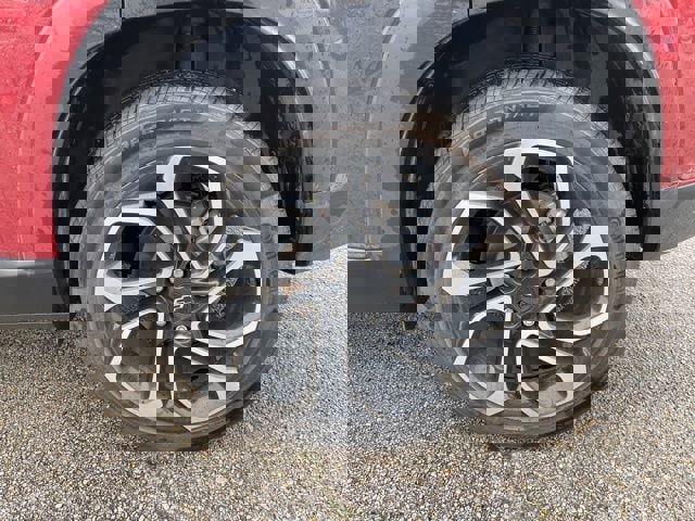 Used 2025 Chevrolet Trax RS w/ Sunroof Package image 16