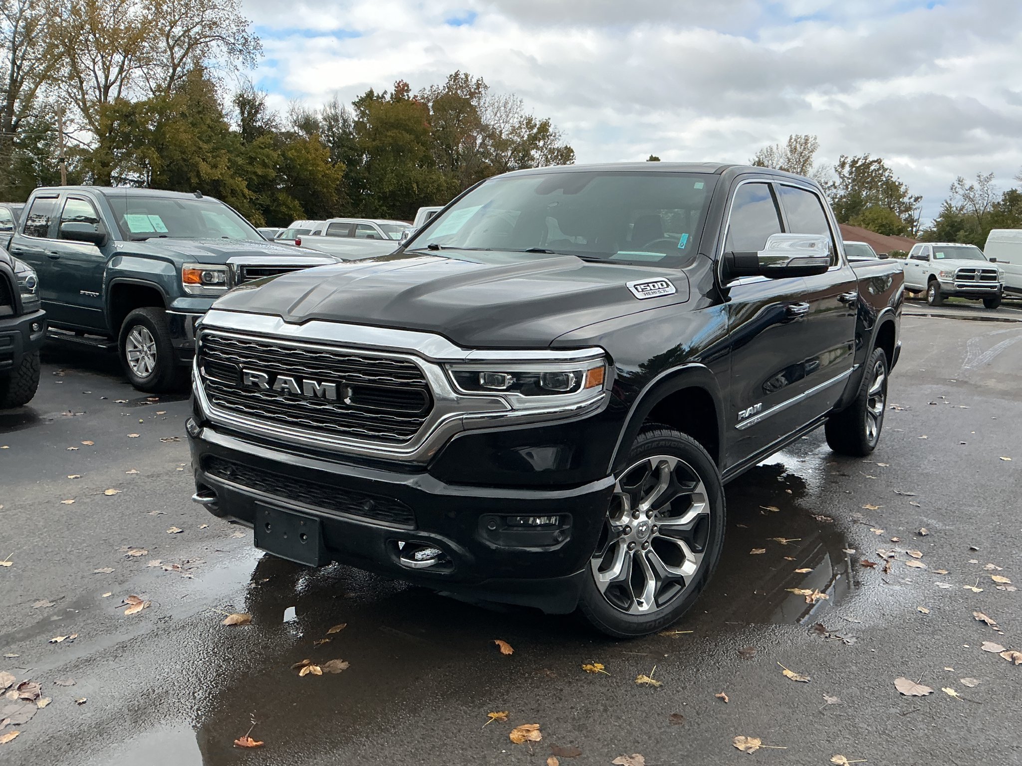 Used 2019 RAM 1500 Limited AWD/4WD image 2