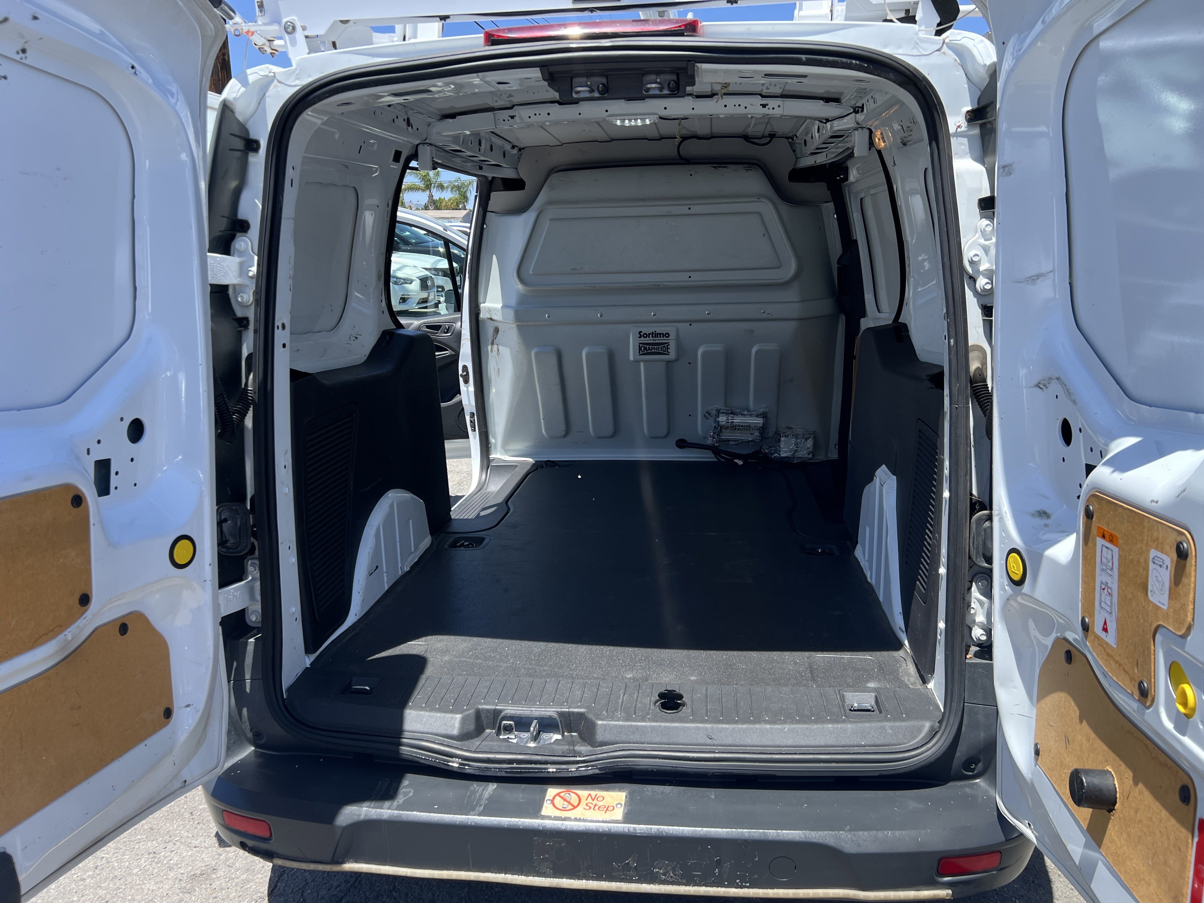 Used 2016 Ford Transit Connect XL FWD image 14