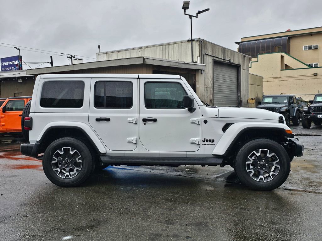 New 2025 Jeep Wrangler Sahara image 9
