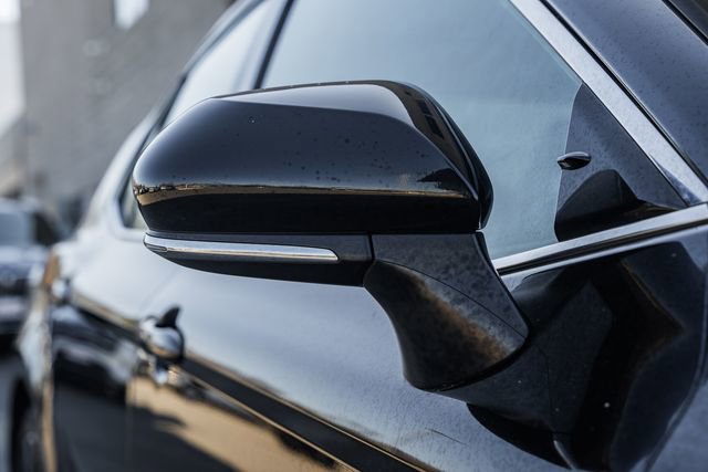 Used 2018 Toyota Camry XSE image 18