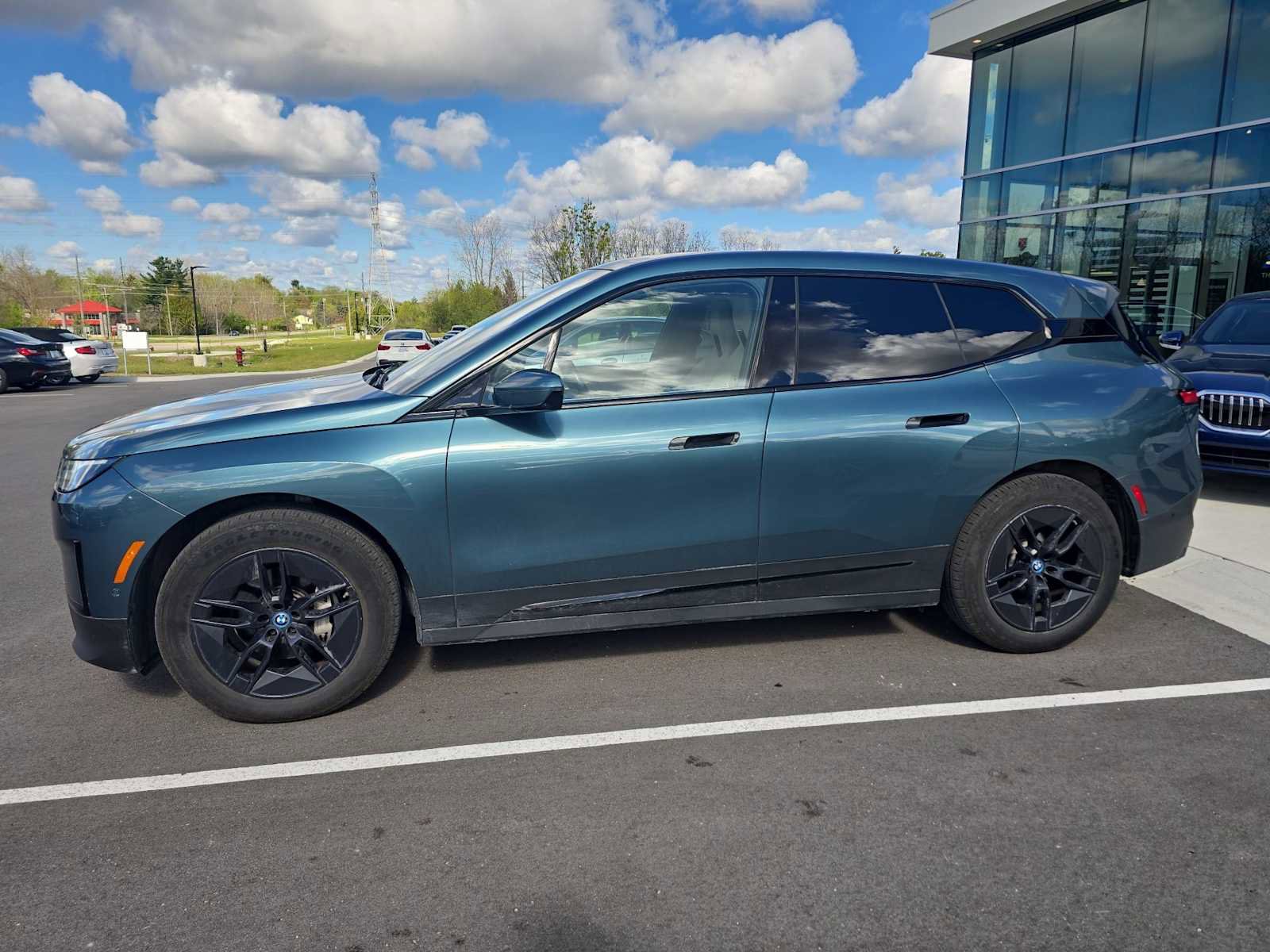 Certified 2024 BMW iX xDrive50 w/ Convenience Package AWD/4WD image 2
