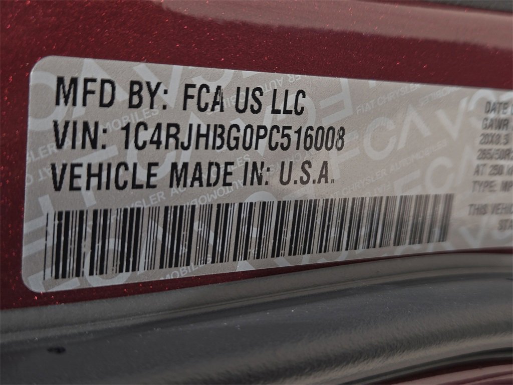 Used 2023 Jeep Grand Cherokee Limited w/ Luxury Tech Group II image 36