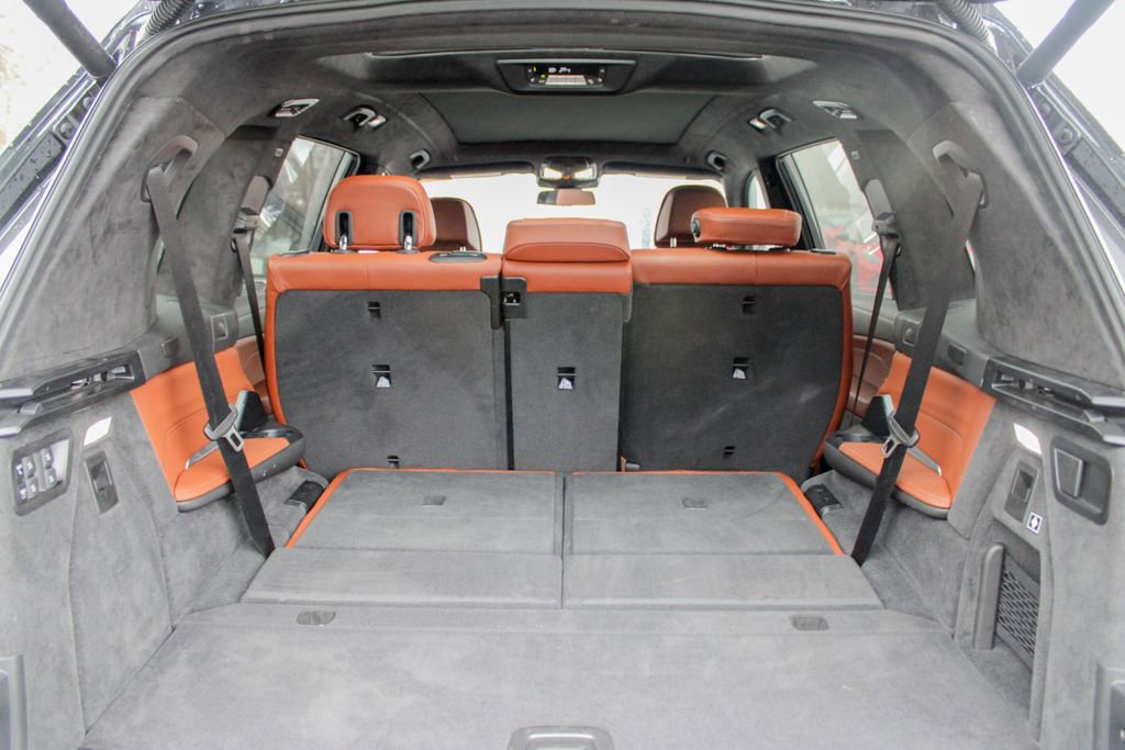 Used 2026 BMW X7 M60i image 24
