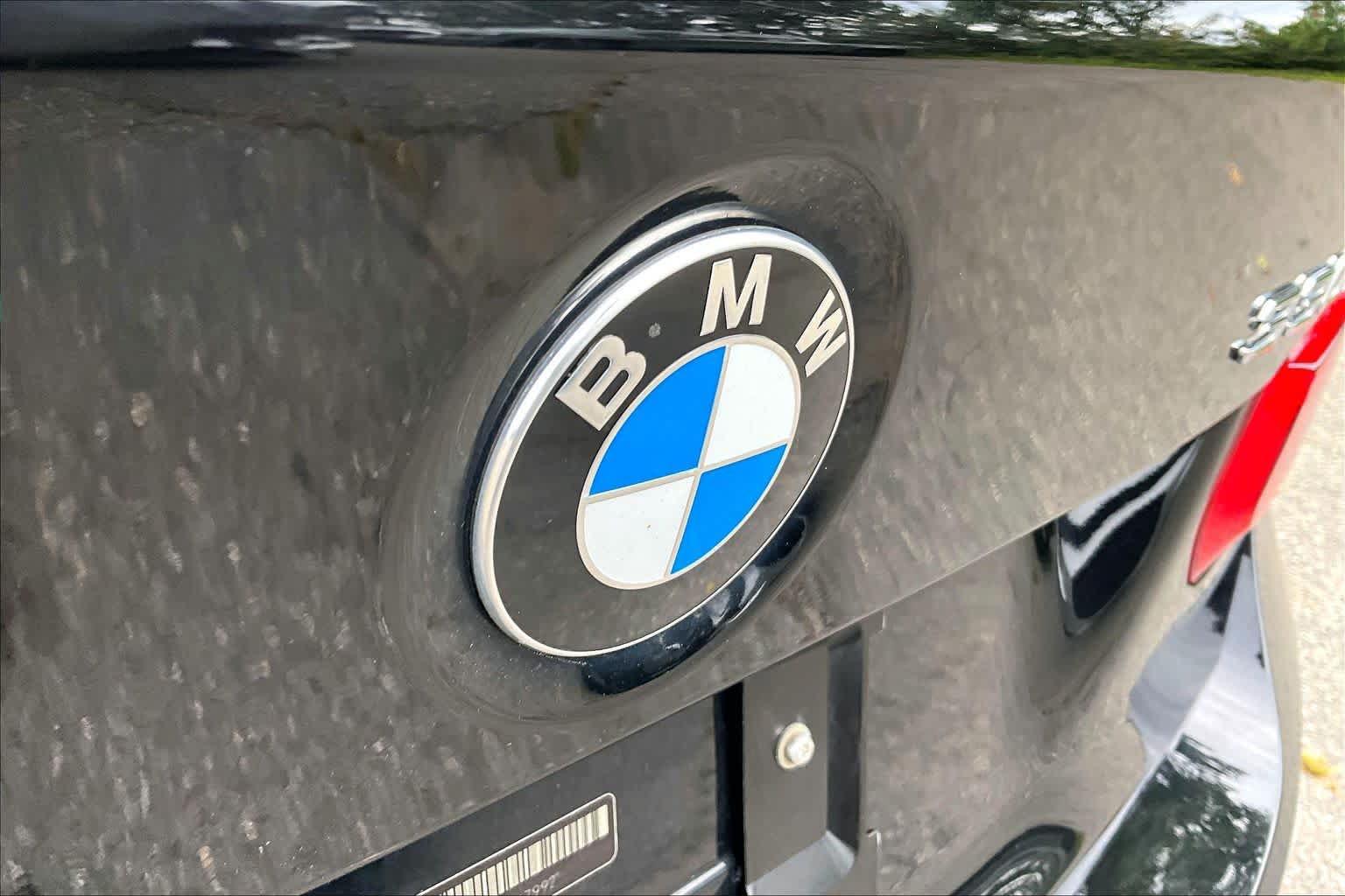 Used 2018 BMW 330i xDrive Sedan AWD/4WD image 30