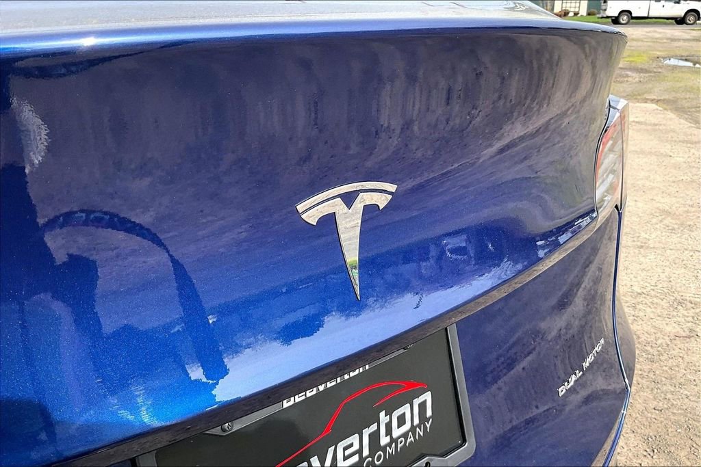 Used 2023 Tesla Model Y Long Range image 33