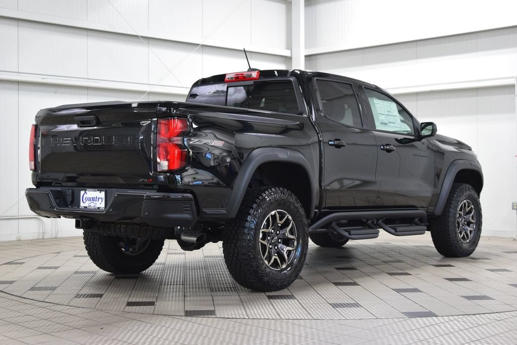 New 2026 Chevrolet Colorado ZR2 w/ Technology Package AWD/4WD image 8