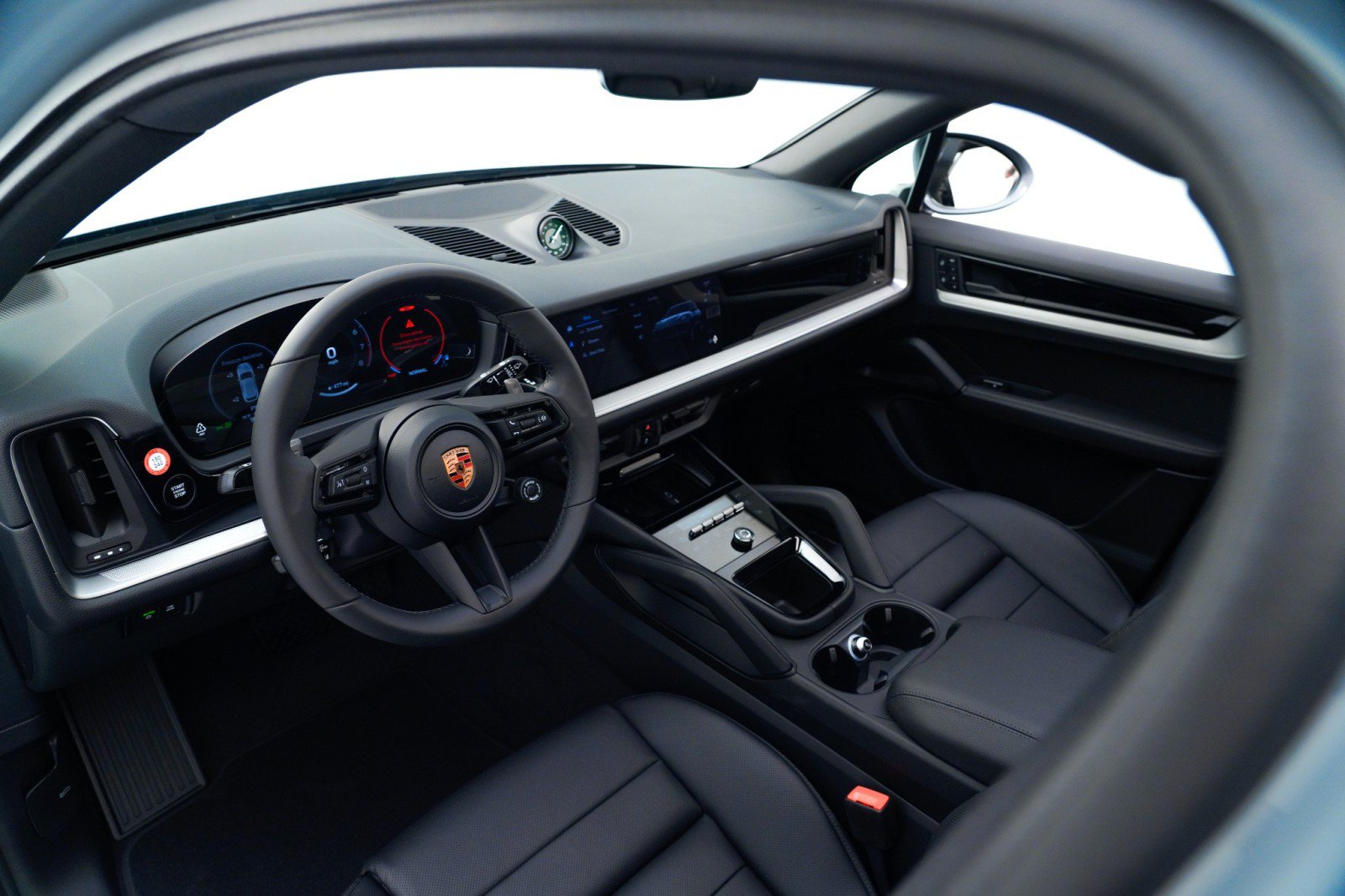 Certified 2026 Porsche Cayenne AWD/4WD image 4