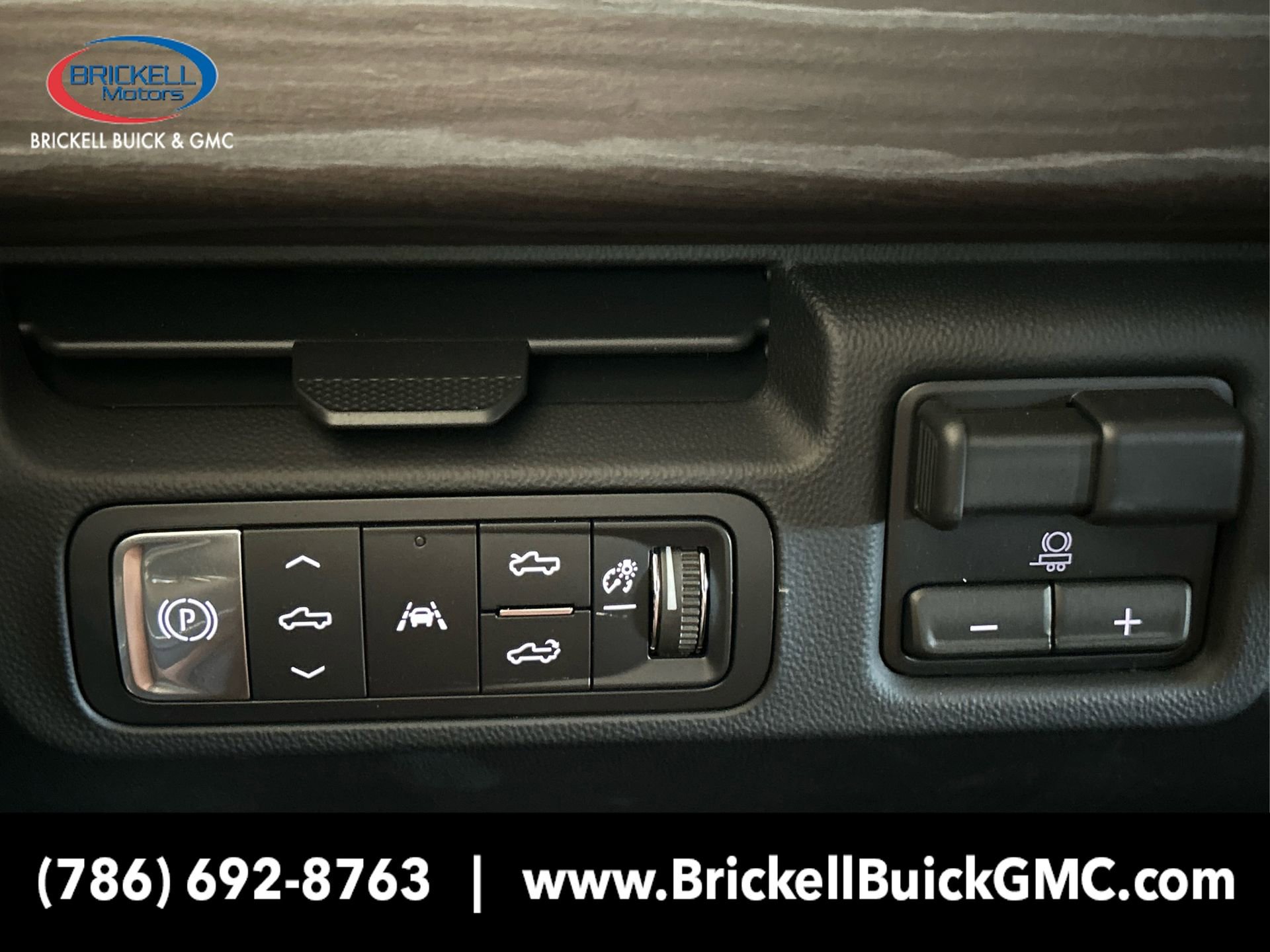 New 2025 GMC Sierra EV Denali image 21