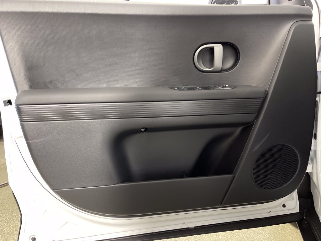 New 2027 Hyundai Ioniq 5 SEL RWD image 19