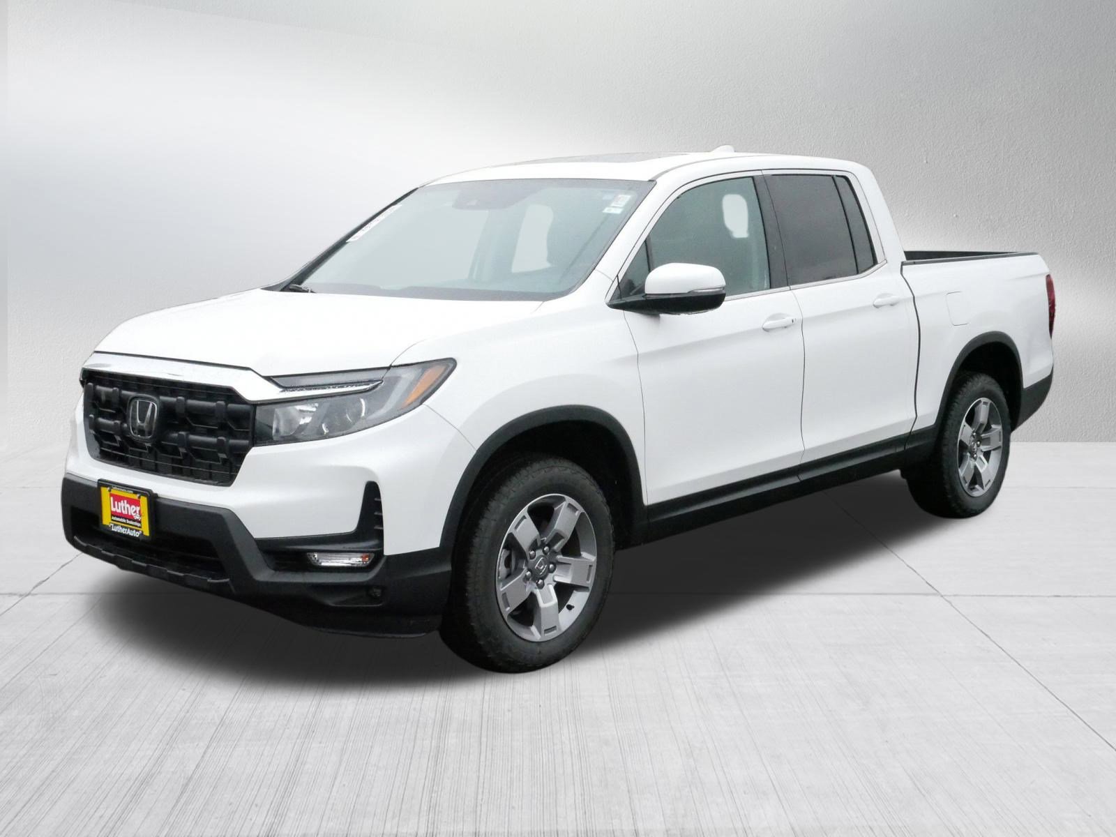 Certified 2025 Honda Ridgeline RTL image 3