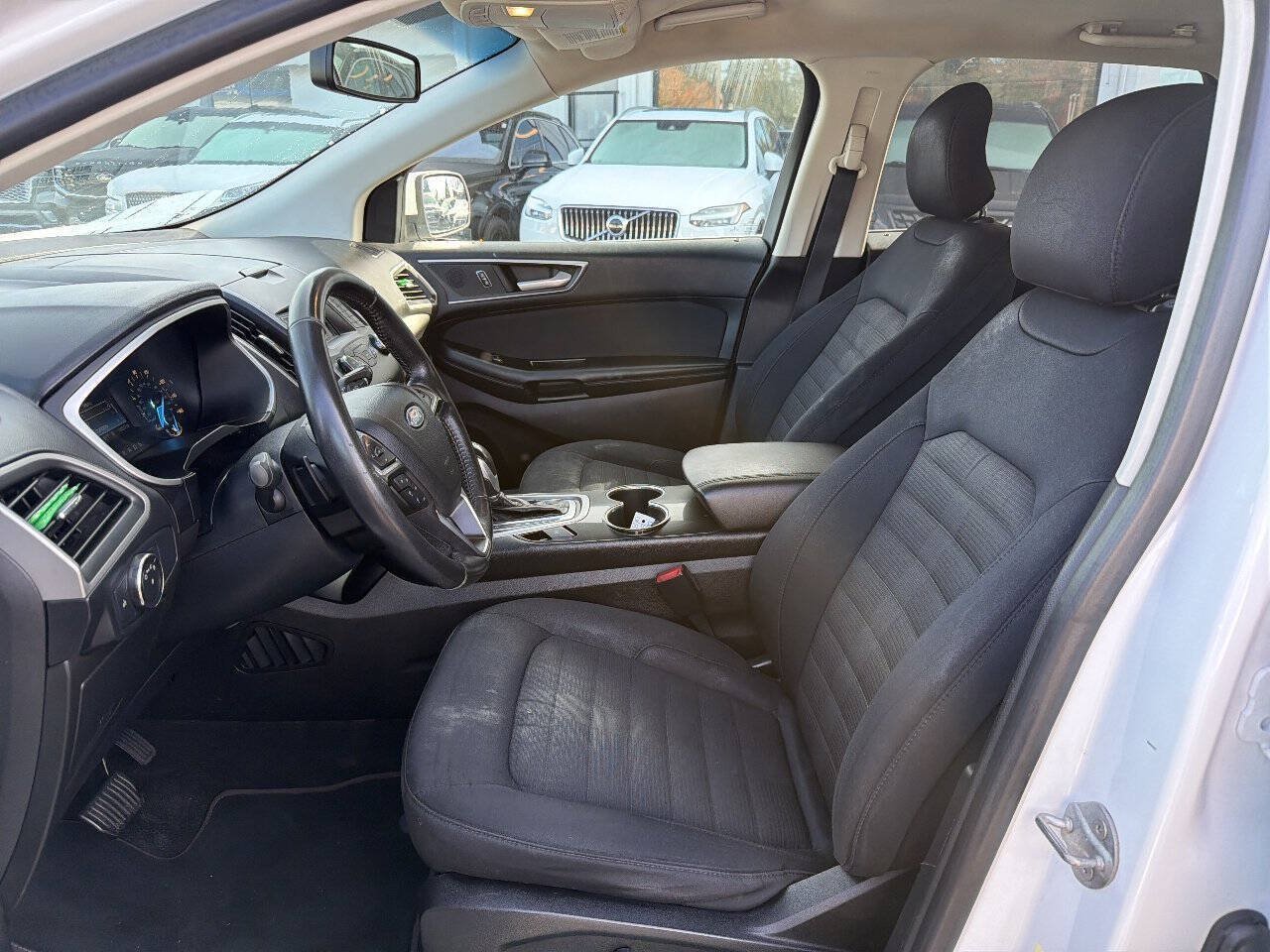 Used 2018 Ford Edge SEL AWD/4WD image 31