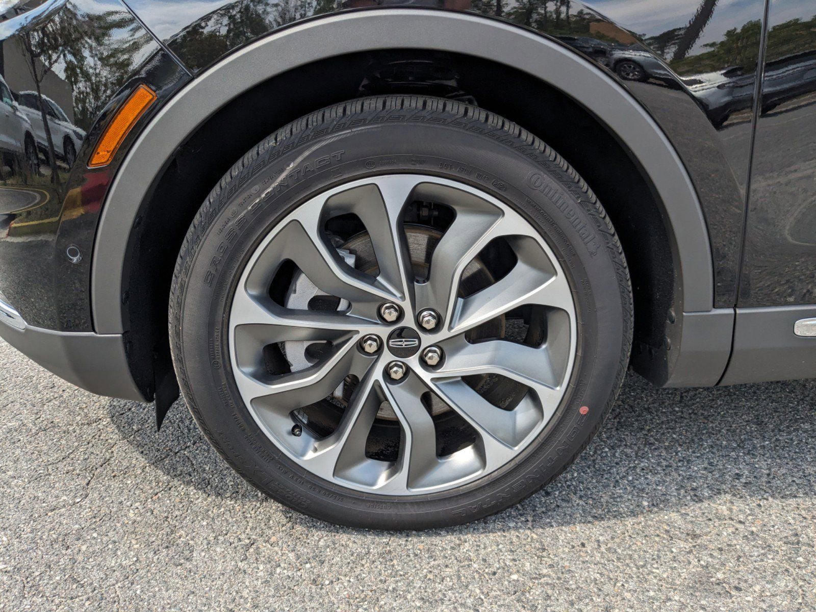 Certified 2023 Lincoln Nautilus Reserve w/ Equipment Group 201A image 14