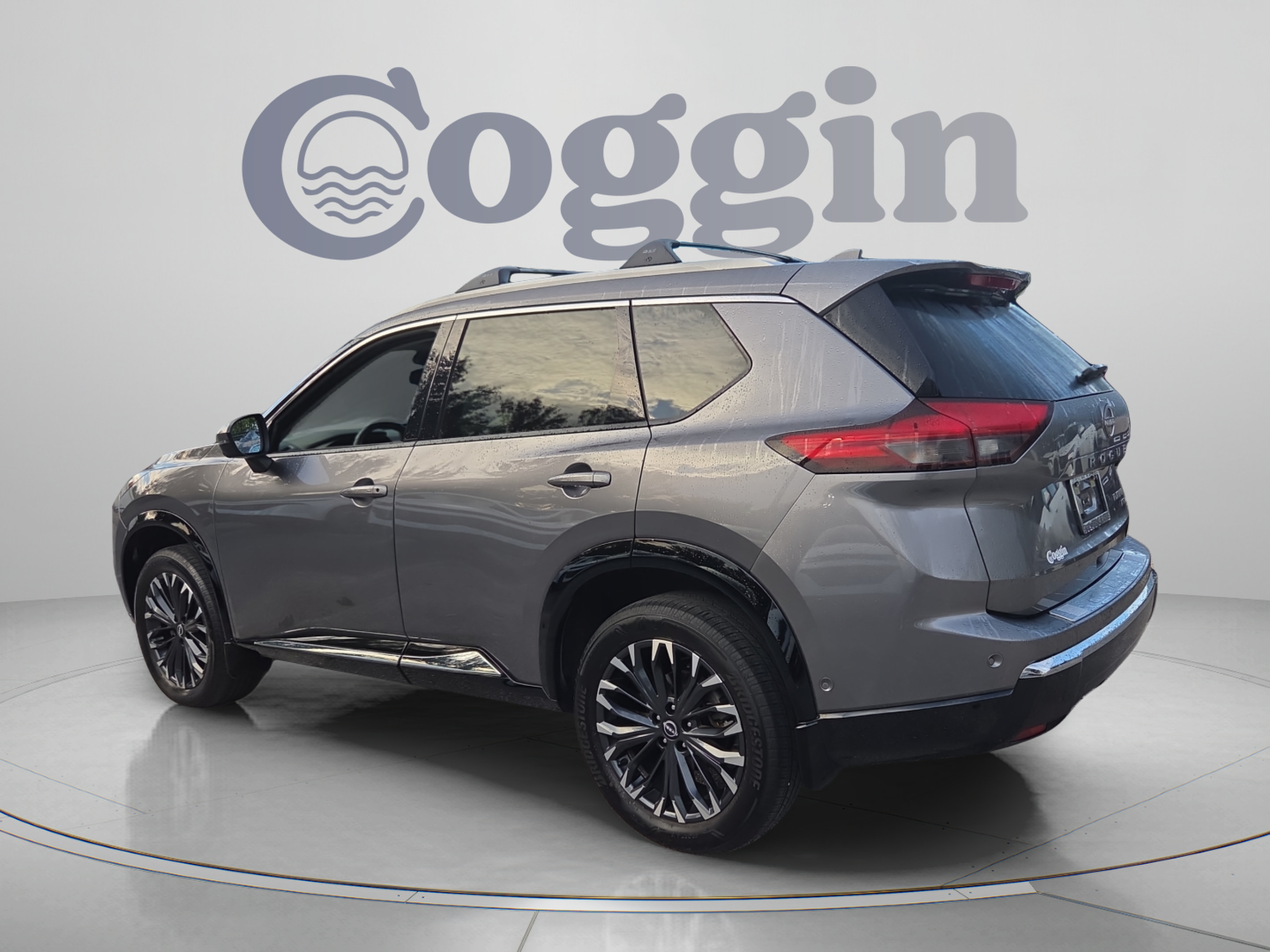 Used 2026 Nissan Rogue Platinum w/ Platinum Premium Package AWD/4WD image 3
