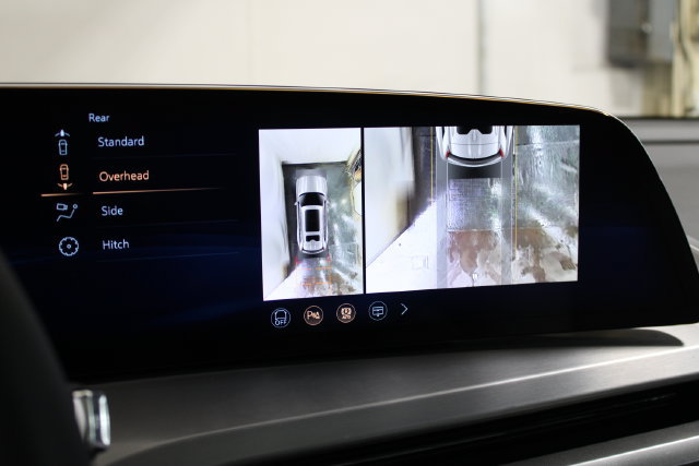 New 2027 Cadillac Vistiq Luxury AWD/4WD image 14