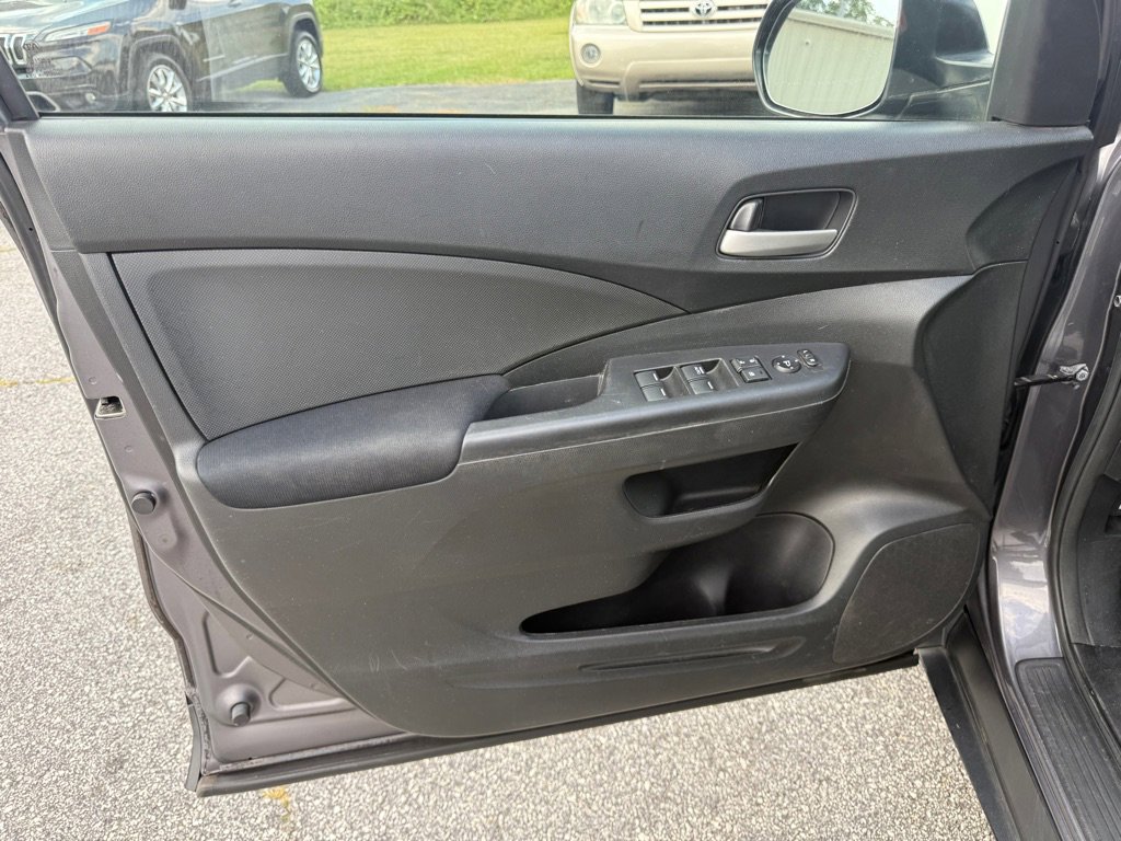 Used 2015 Honda CR-V LX image 11