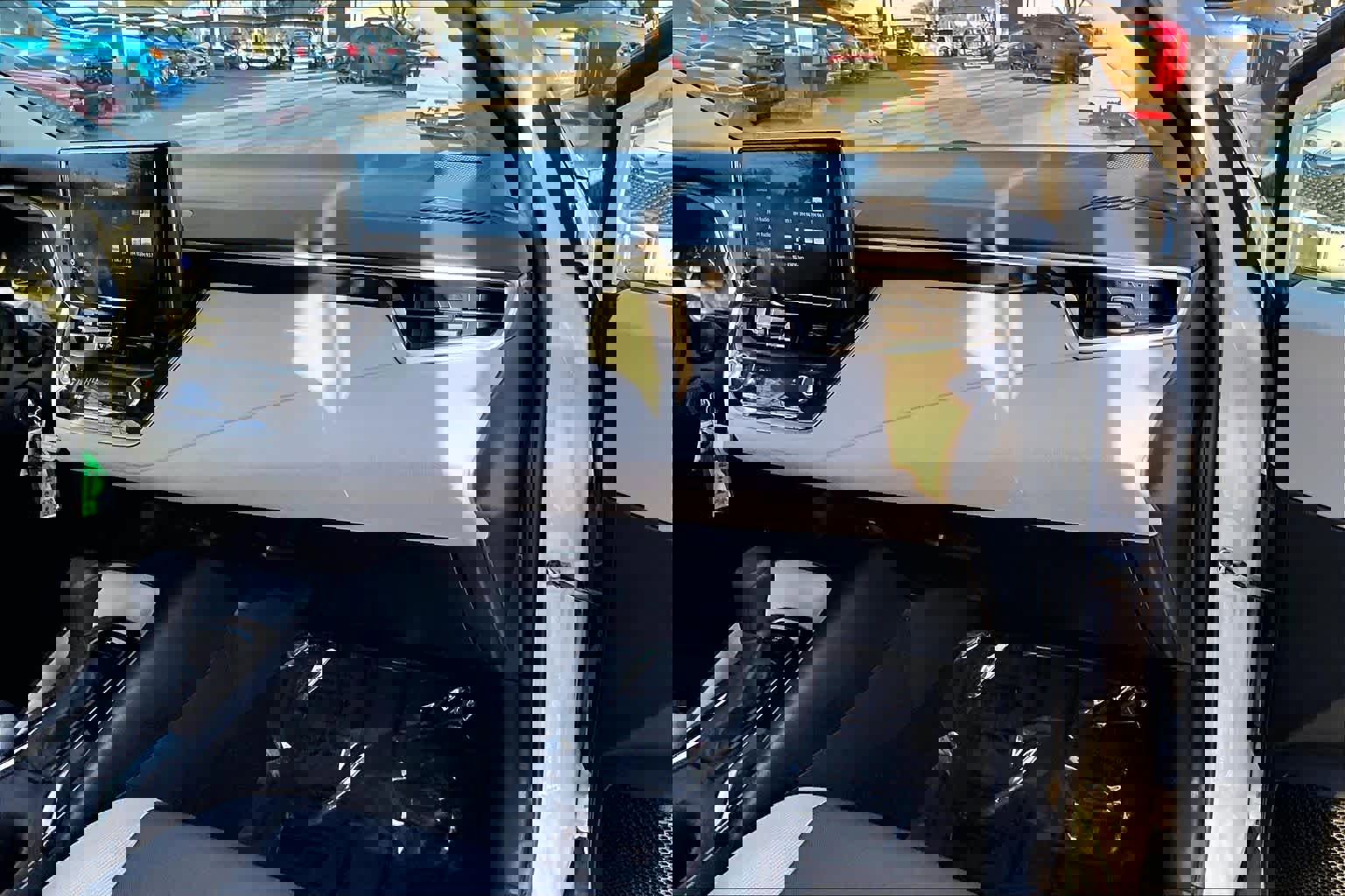 Used 2024 Toyota Corolla LE image 18